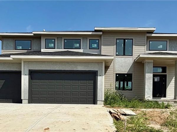 6009 Arapahoe Street, Shawnee, KS 66226