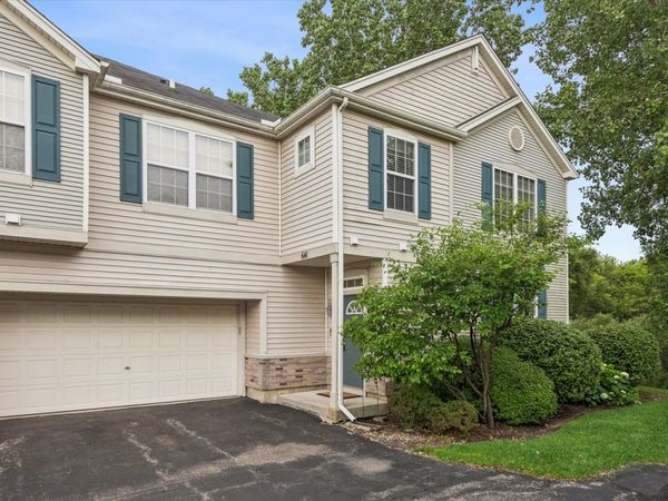 641 Bridle Court , Unit 641, Lakemoor, IL 60051