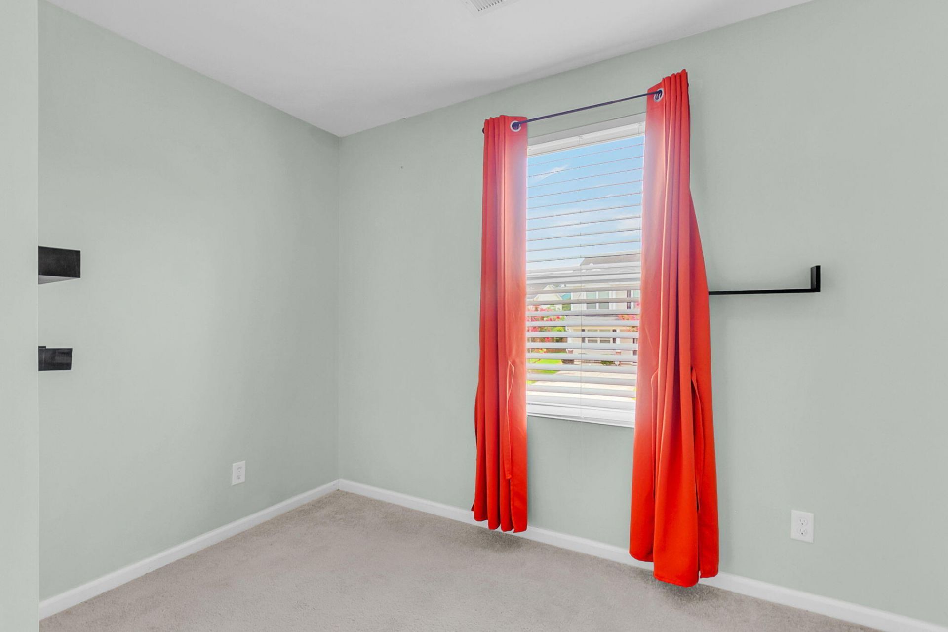 9101 Parlor Drive Photo 24