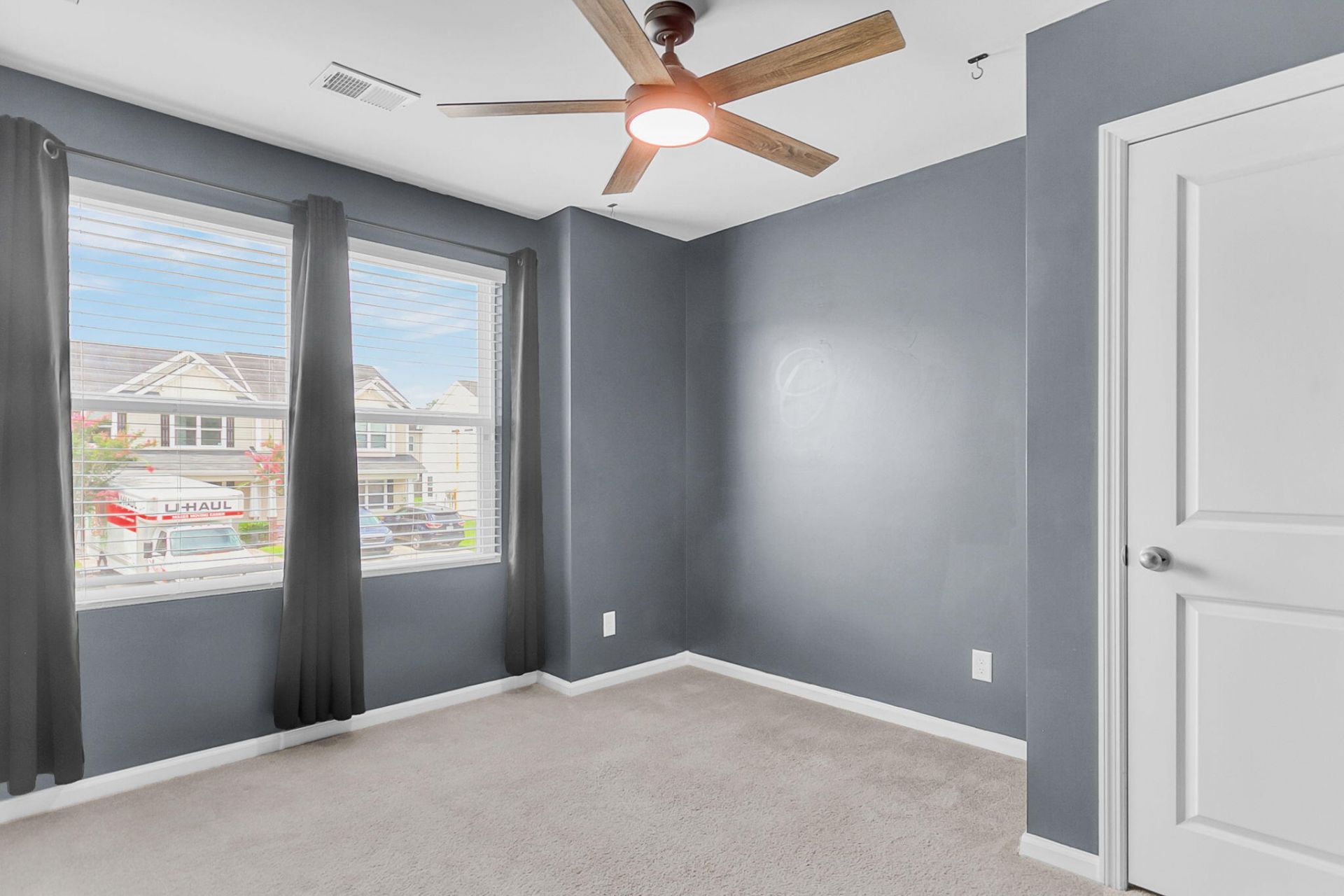 9101 Parlor Drive Photo 28