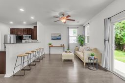 9101 Parlor Drive photo 4