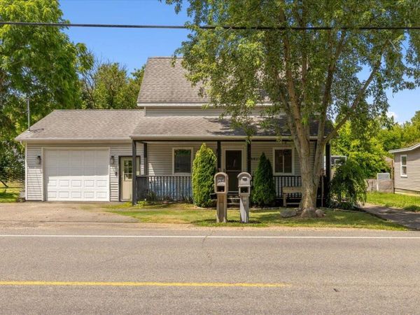 9611 E Newburg Road, Durand, MI 48429