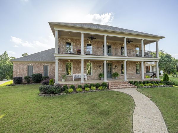 220 ANCHOR BAY PT, Savannah, TN 38372