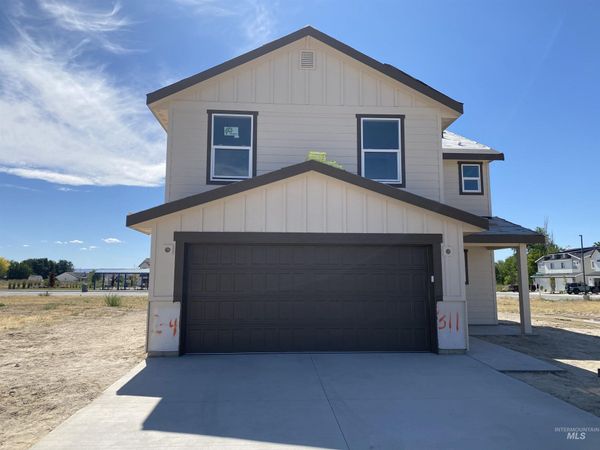 311 American Beauty St., Wilder, ID 83676