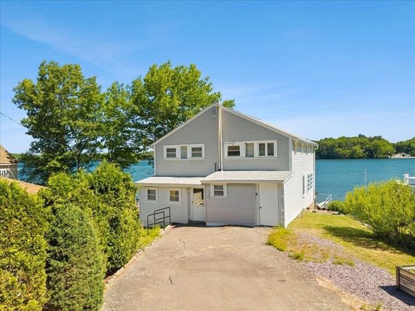 730 Eastside Rd, Wrentham, MA 02093