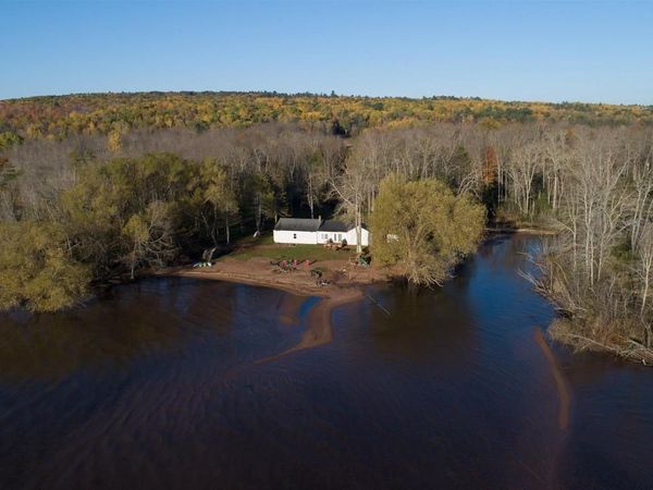 6424 Summit Ave, Washburn, WI 54891