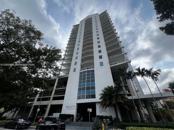 10 SW South River Dr , Unit 812, Miami, FL 33130