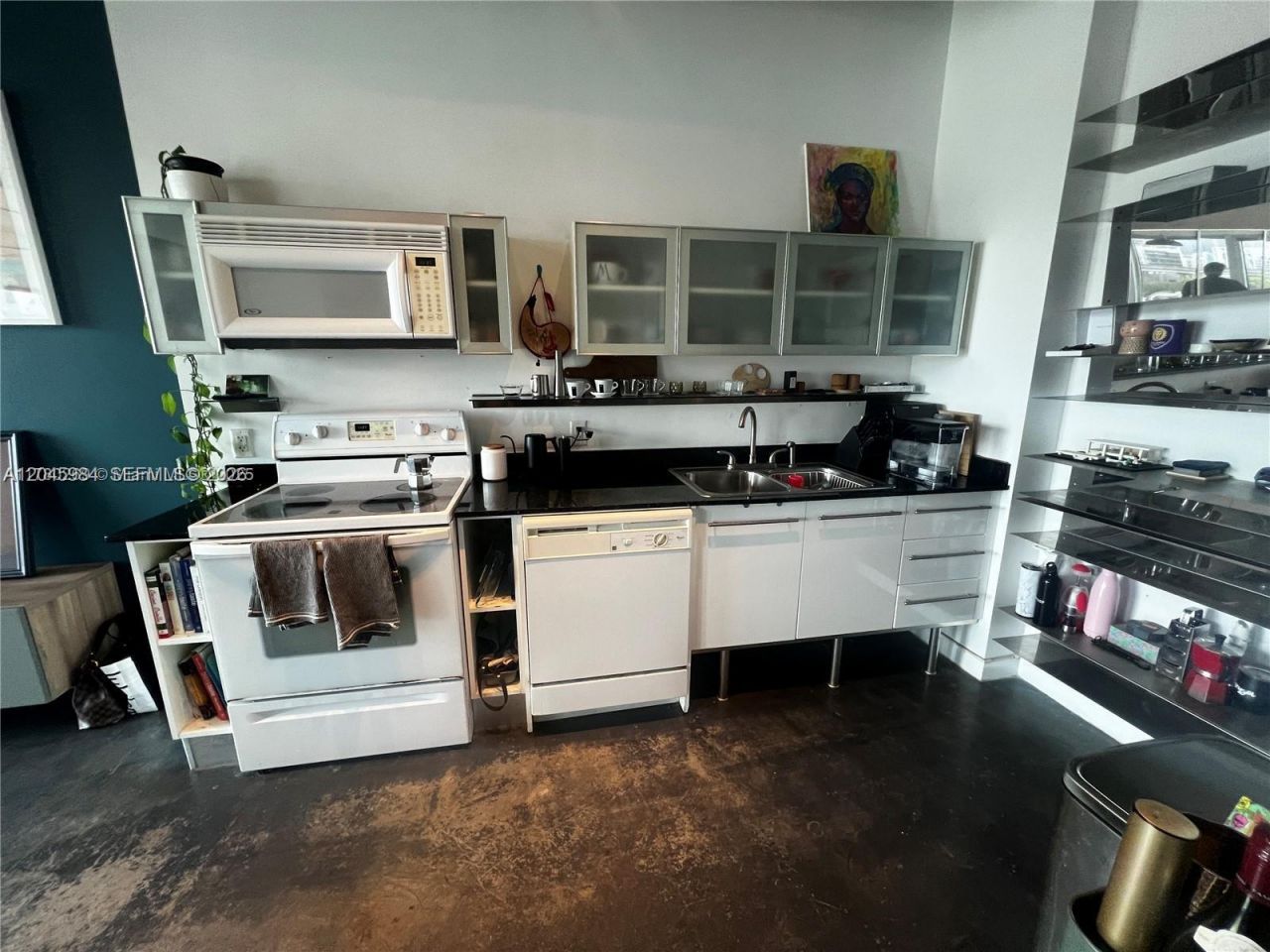 10 SW South River Dr , Unit 812, Miami, FL 33130 Photo