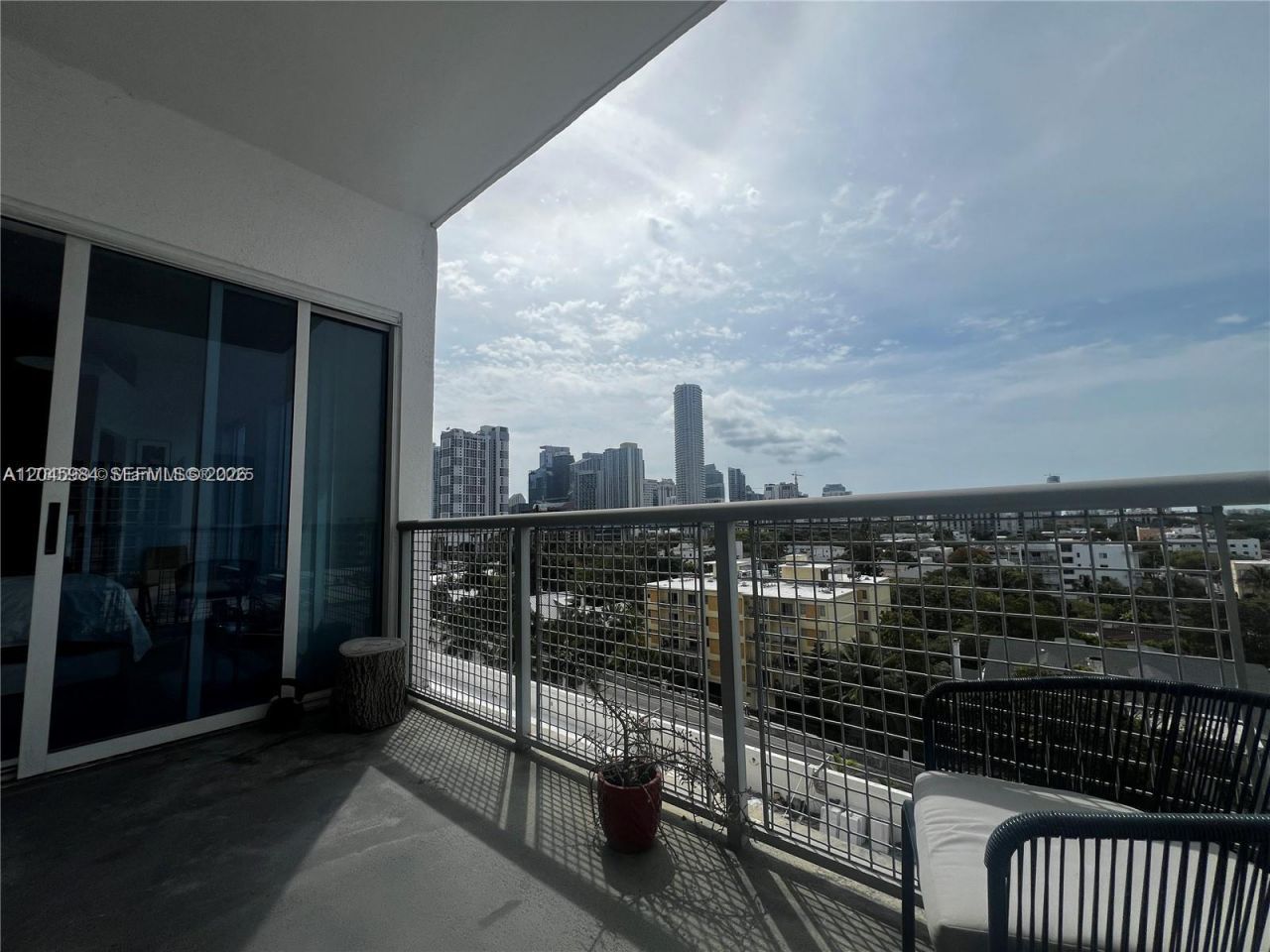 10 SW South River Dr , Unit 812, Miami, FL 33130 Photo