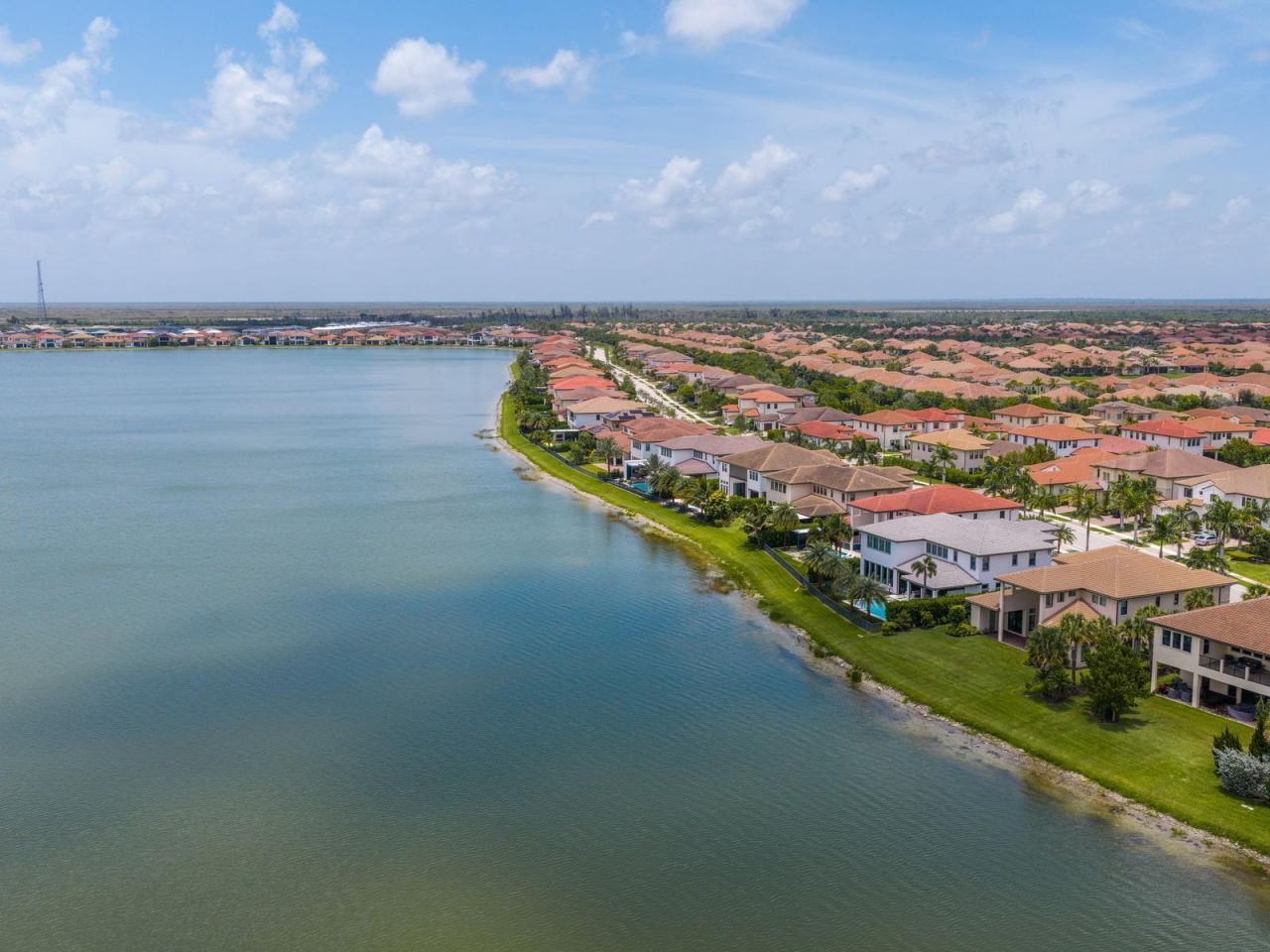 8785 Parkland Bay Drive, Parkland, FL 33076 Photo