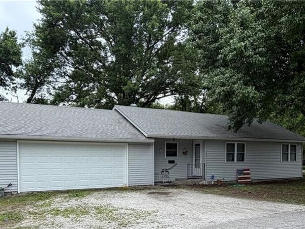 1400 S 12th Street, Parsons, KS 67357