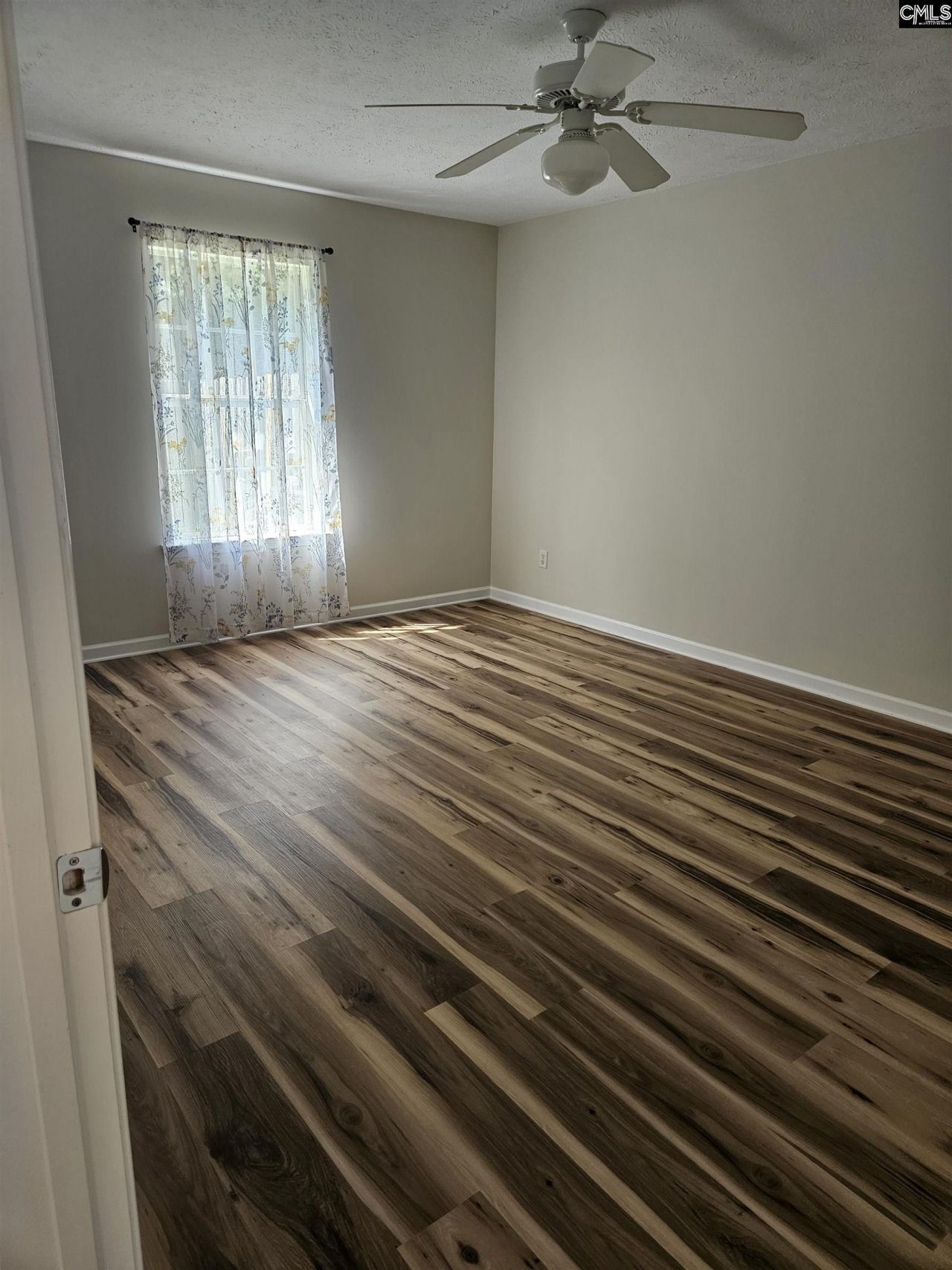 129 Crestland Drive  Photo 16