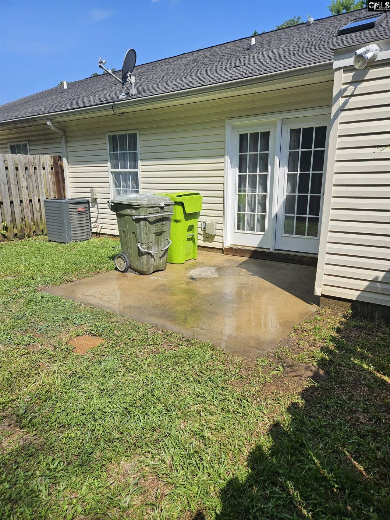 129 Crestland Drive  Photo 5