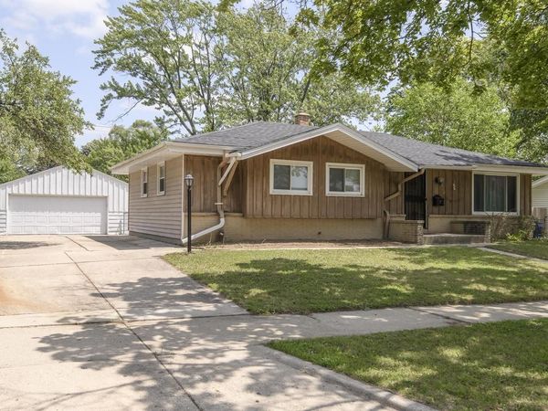 7016 N 86th STREET, Milwaukee, WI 53224