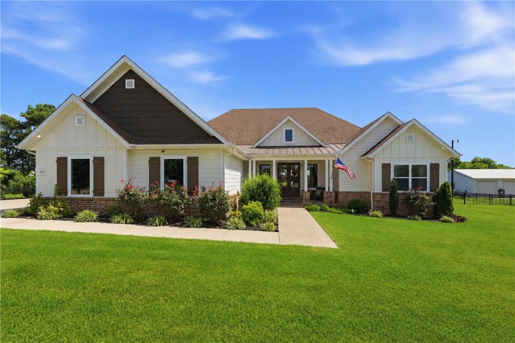 13615 Bethel Blacktop Road, Farmington, AR 72730 Main Photo