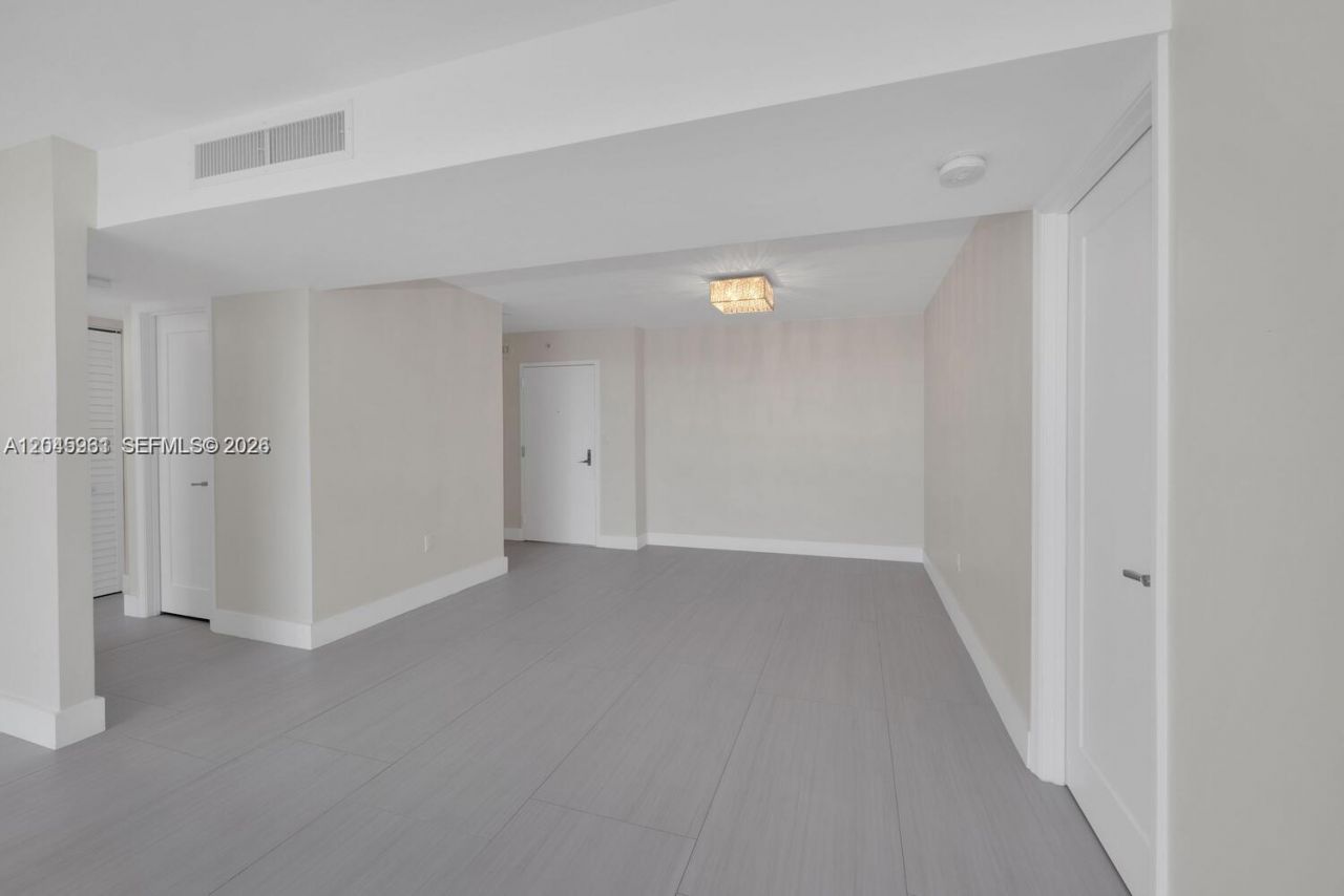 600 Biltmore Way, Unit 618, Coral Gables, FL 33134 Photo