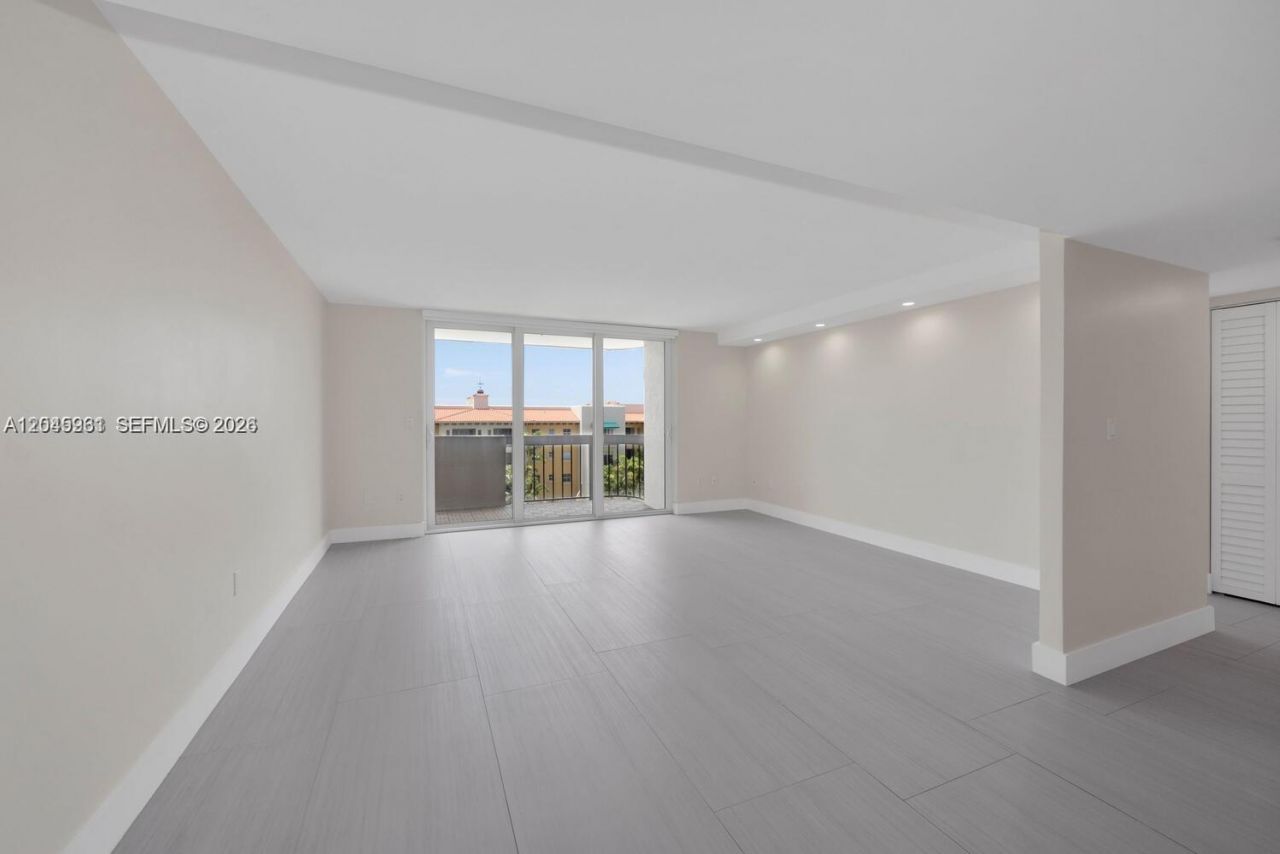 600 Biltmore Way, Unit 618, Coral Gables, FL 33134 Photo