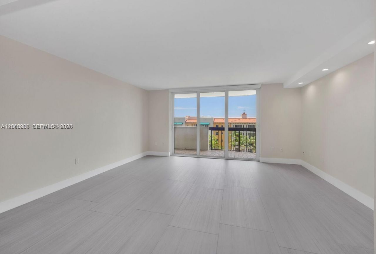 600 Biltmore Way, Unit 618, Coral Gables, FL 33134 Photo