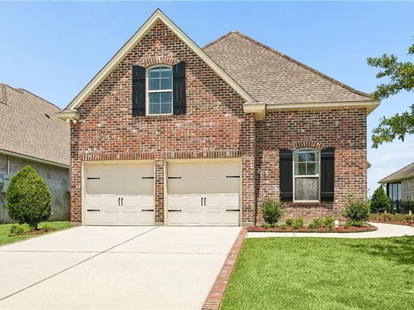342 NICKLAUS Drive , Slidell, LA 70458