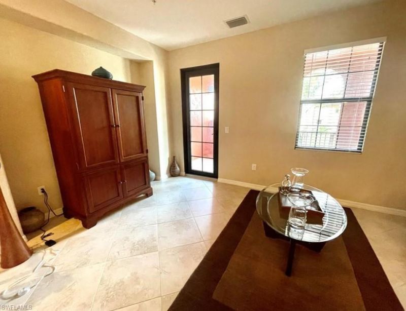 9050 Capistrano St N, Unit 4102, Naples, FL 34113 Photo