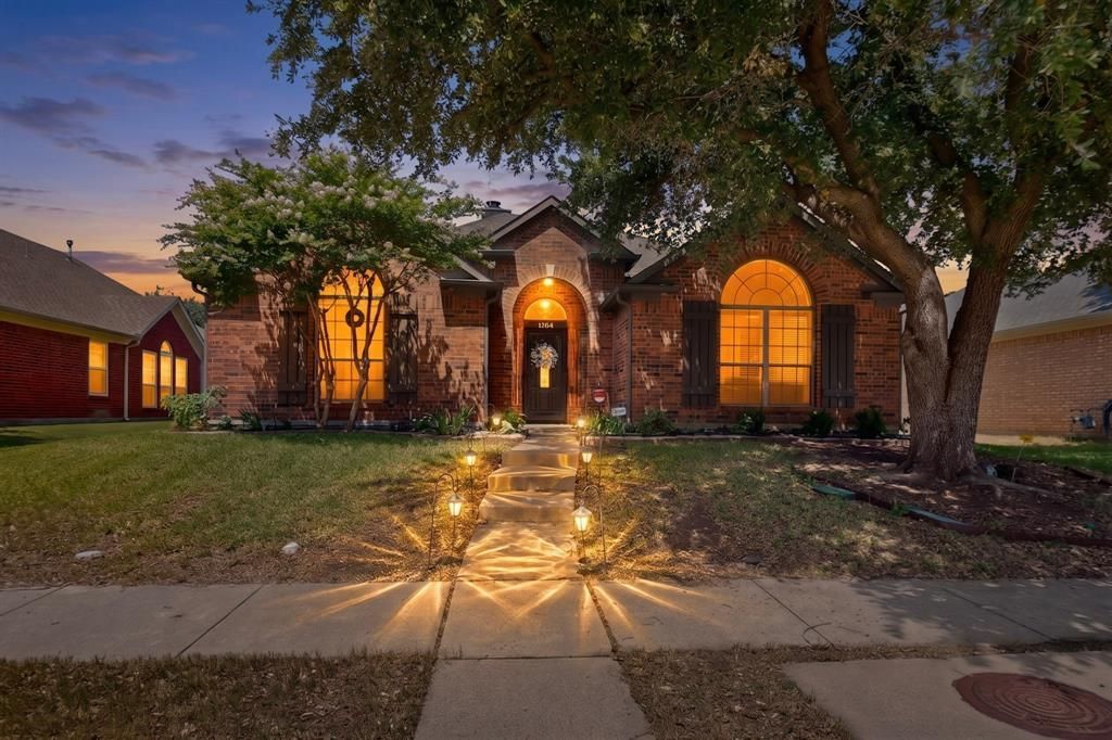 1264 Bedford Lane, Lewisville, TX 75077 Main Photo