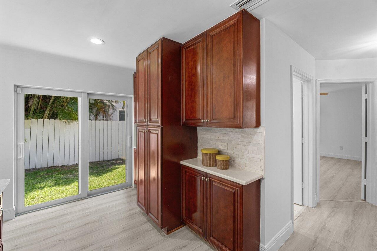 6930 NW 2nd Terrace, Boca Raton, FL 33487 Photo