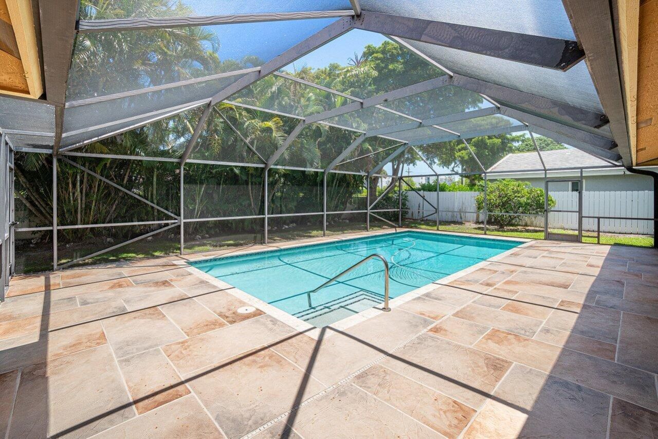 6930 NW 2nd Terrace, Boca Raton, FL 33487 Photo