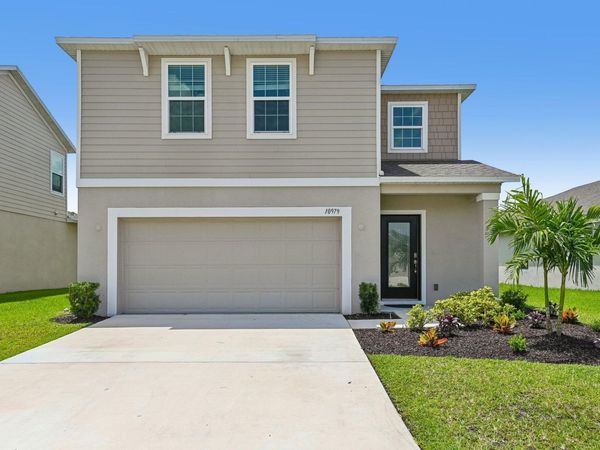 10979 SW Vasari Way, Port St. Lucie, FL 34987