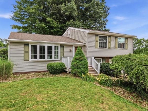 219 Maple Dr, Beaver, PA 15009