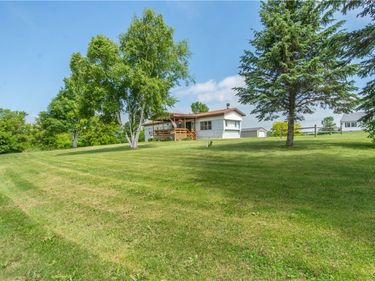 2151 Bates Road, Cape Vincent, NY 13618