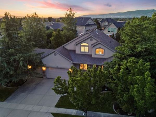 2035 E QUARTZRIDGE DR, Sandy, UT 84092