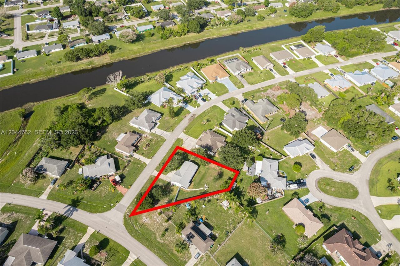 401 SW College Park Rd , Port Saint Lucie, FL 34953 Photo