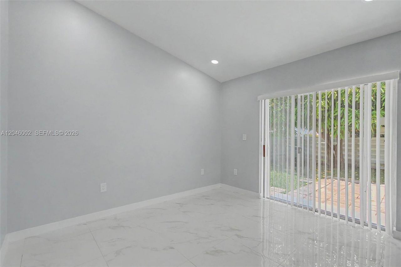 13765 SW 145th St , Miami, FL 33186 Photo