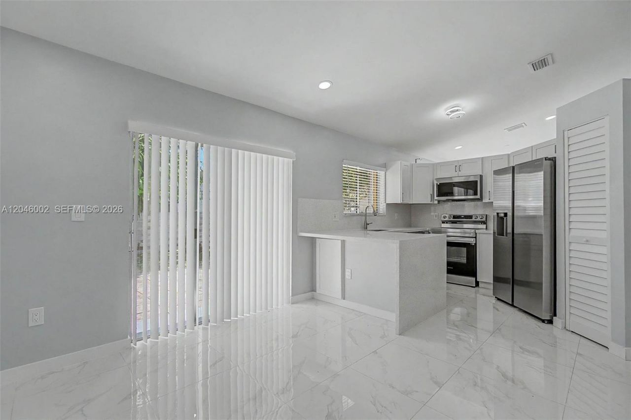 13765 SW 145th St , Miami, FL 33186 Photo