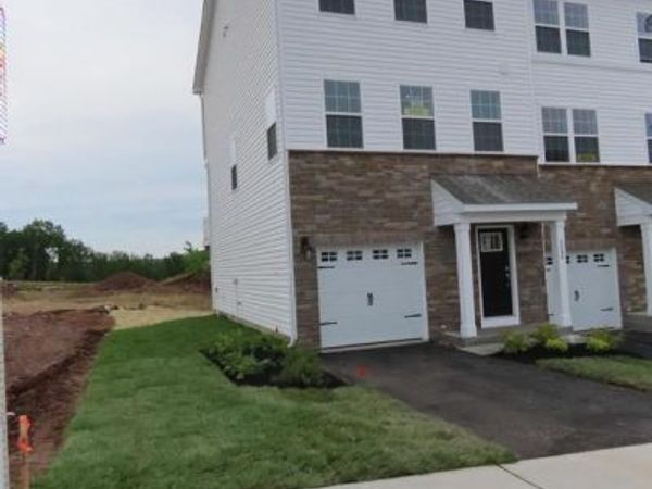3080 MARTHA WAY, PENNSBURG, PA 18073