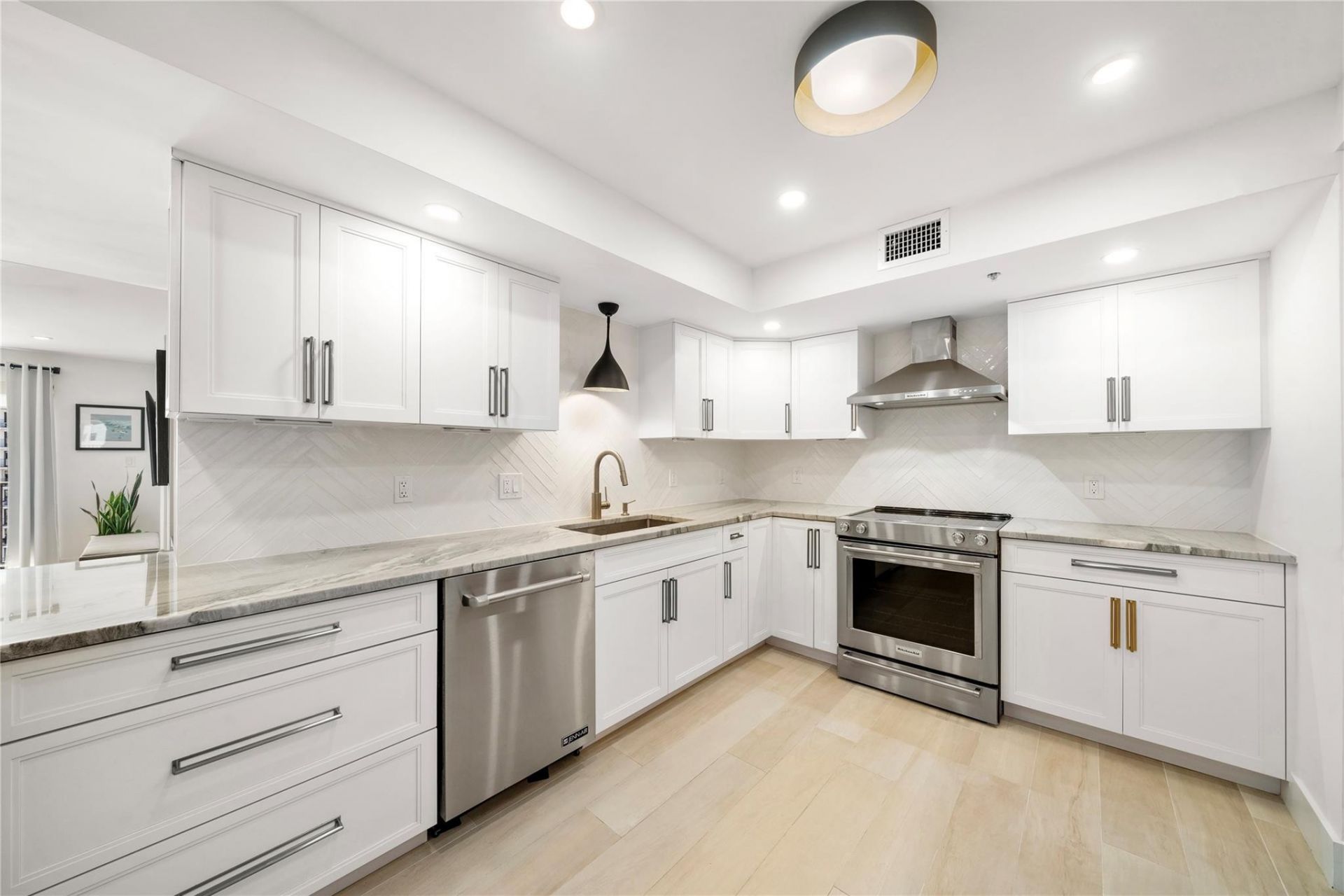 1201 S Ocean Drive, Unit 1607n, Hollywood, FL 33019 Photo