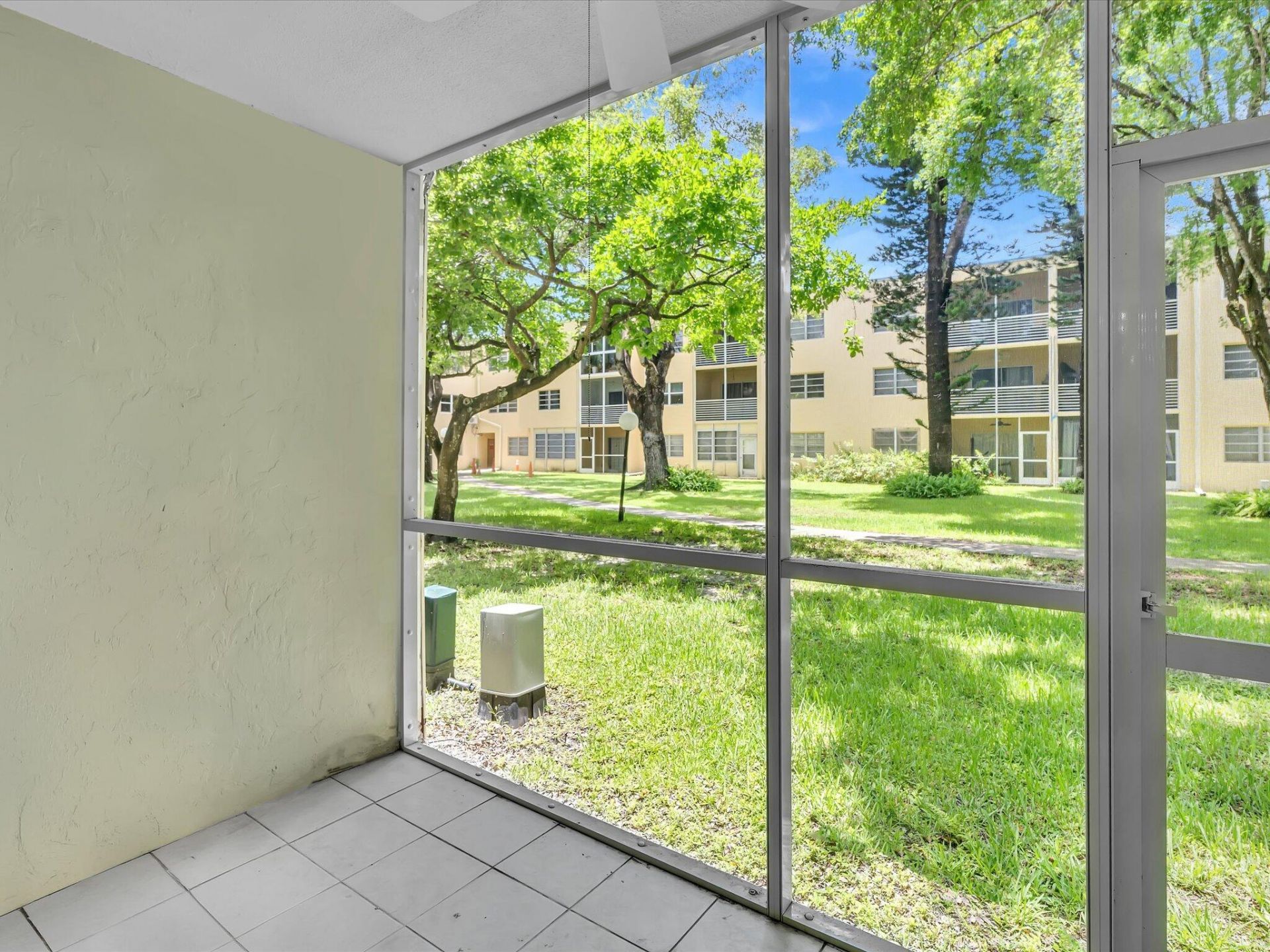 100 Ashbury Road, Unit 103, Hollywood, FL 33024 Photo