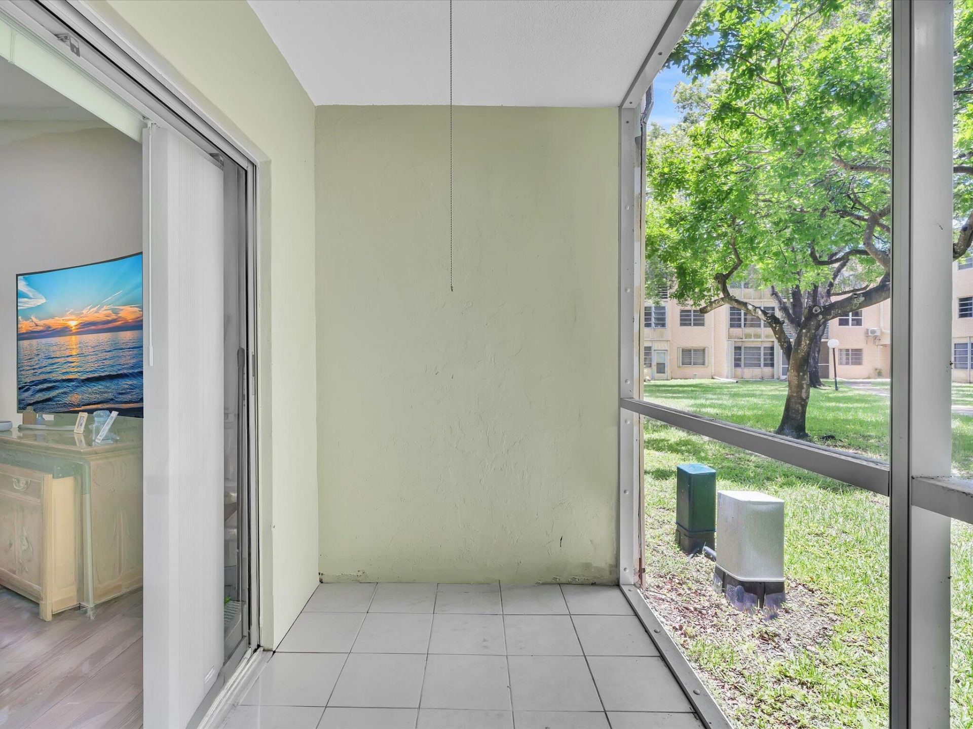100 Ashbury Road, Unit 103, Hollywood, FL 33024 Photo