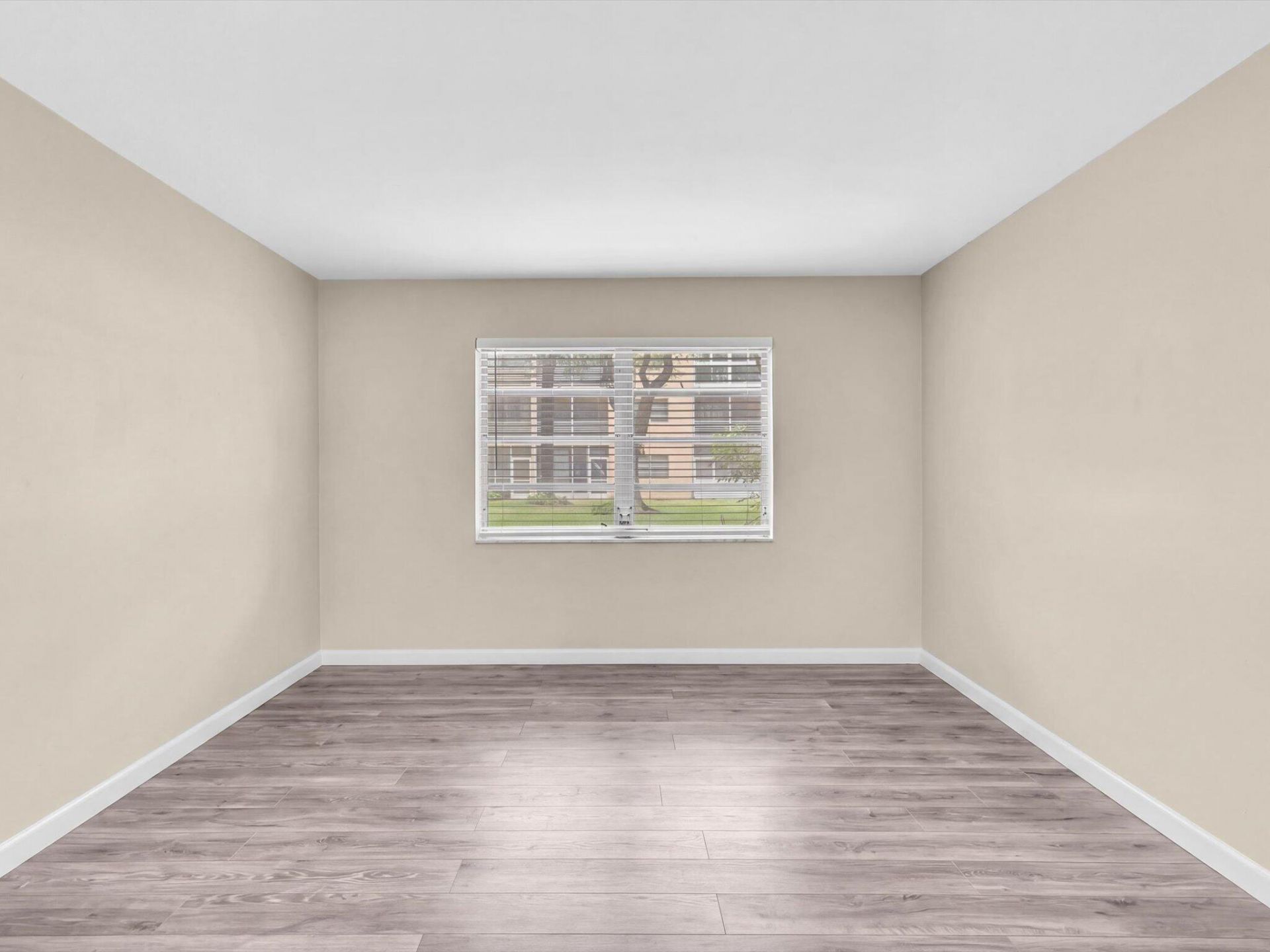 100 Ashbury Road, Unit 103, Hollywood, FL 33024 Photo