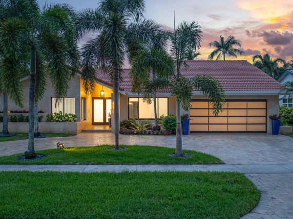 10506 NW 7th Court, Plantation, FL 33324