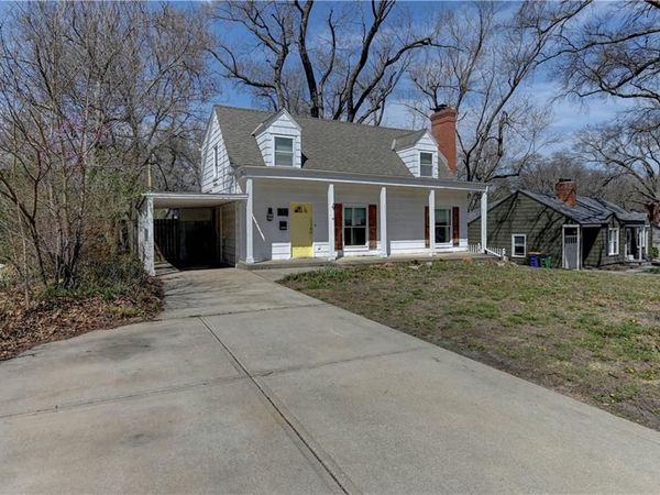 5300 Sycamore Drive, Roeland Park, KS 66205