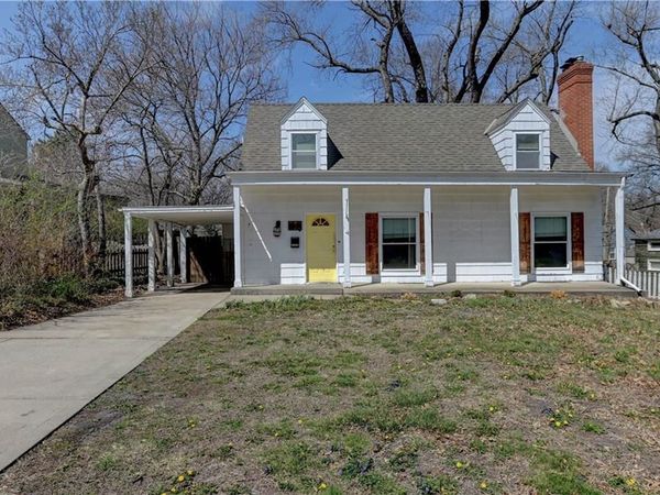 5300 Sycamore Drive, Roeland Park, KS 66205