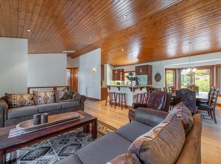 4515 Ridgewood Drive, Carnelian Bay, CA 96140 Photo