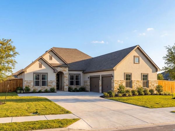 217 Matthew Path, Castroville, TX 78009