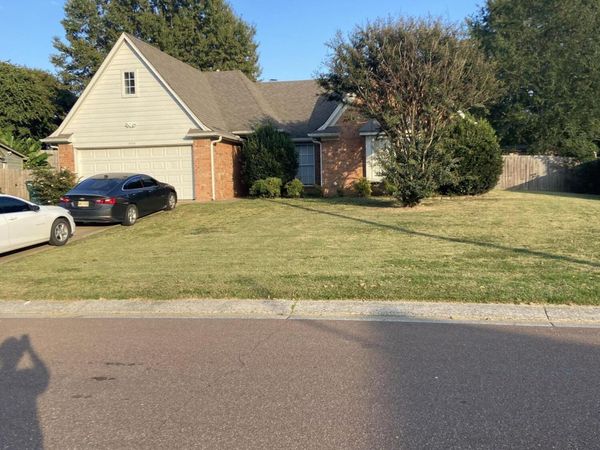 7414 Hunters Hollow Lane, Southaven, MS 38671