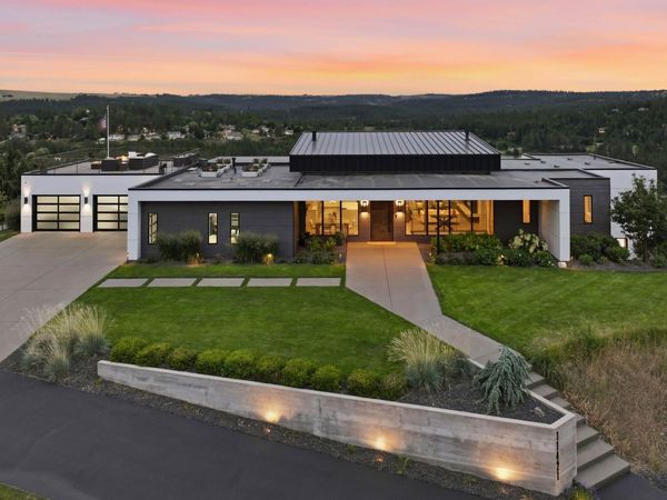 11421 S Elk Run Ln, Spokane, WA 99224