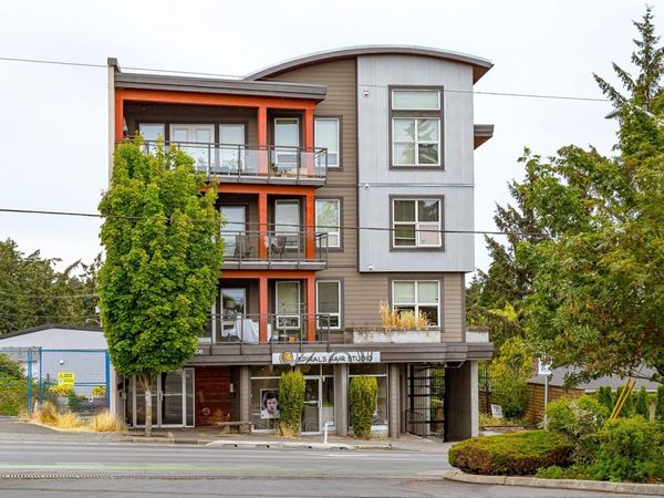 1008 Tillicum Rd, Unit #203, Esquimalt, BC V9A 1Z8