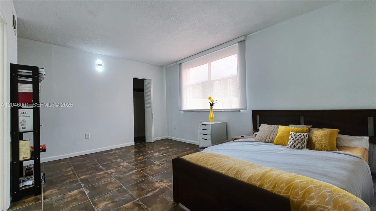 1655 NE 115th St , Unit 28B, Miami, FL 33181 Photo
