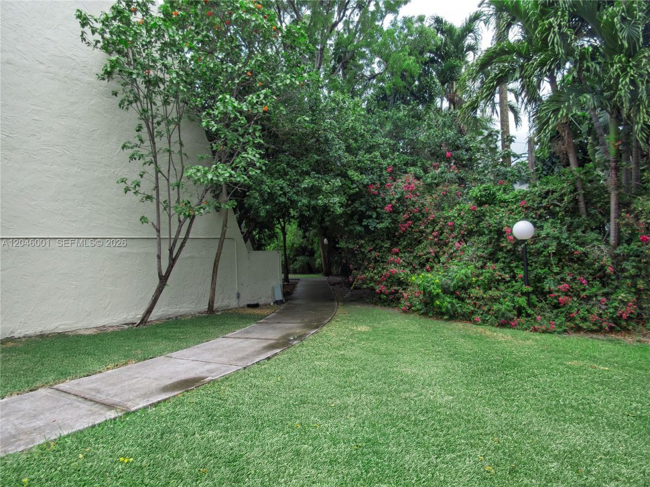 1655 NE 115th St , Unit 28B, Miami, FL 33181 Photo