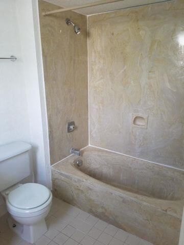 720 N Dixie Highway, Unit 202, Lantana, FL 33462 Photo